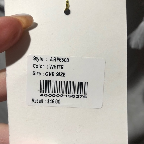 NWT WHITE DIA Collection cotton and silver thread and tassel wrap style one size - Picture 6 of 7